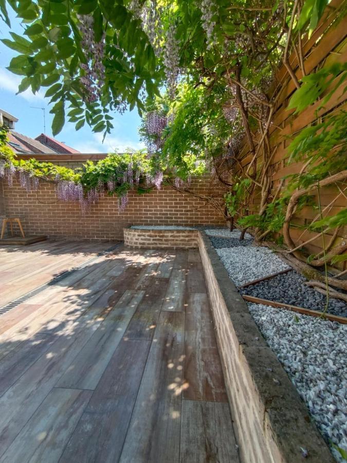 & Aa-terrasse-jardin-wifi-parking-classe 3 Etoiles
