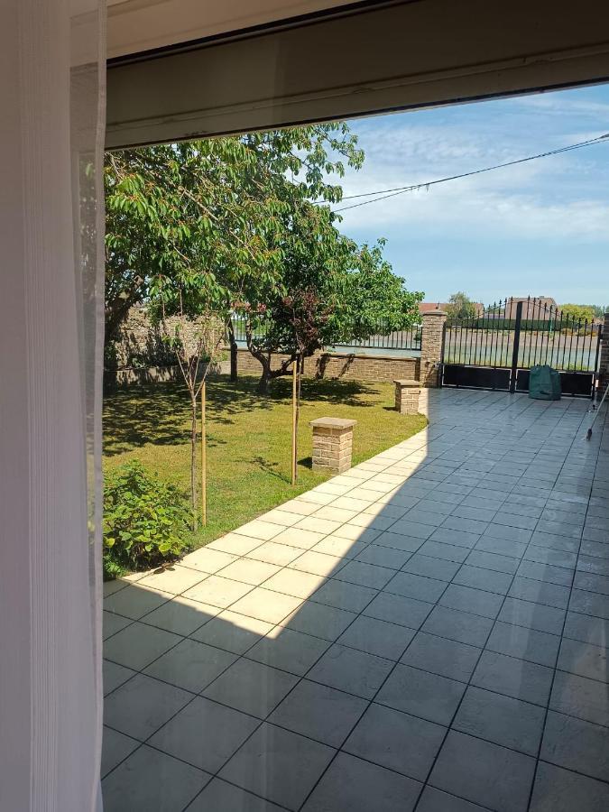 Appartement & Aa-terrasse-jardin-wifi-parking-classe 3 Etoiles *