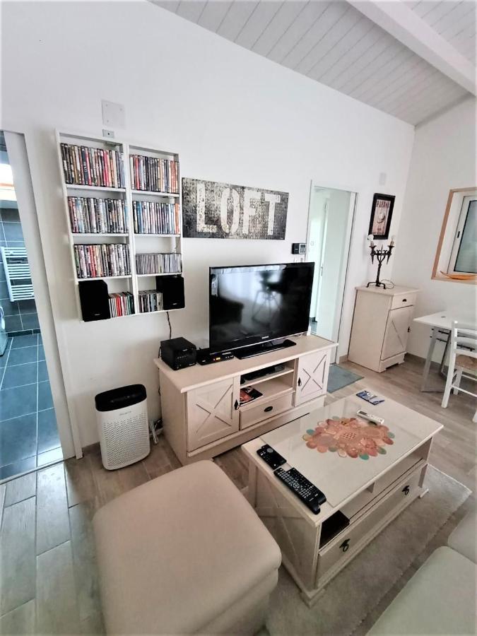 & Aa-terrasse-jardin-wifi-parking-classe 3 Etoiles Grand-Fort-Philippe